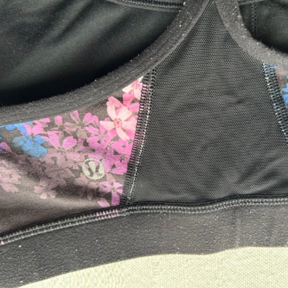 lululemon Flow Y Bra - Picture 2 of 5